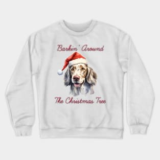 Christmas English Setter Dog in Santa Hat Crewneck Sweatshirt